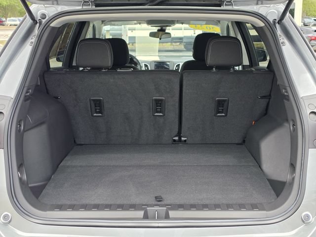 Used 2023 Chevrolet Equinox LS w/ LS Convenience Package FWD image 11