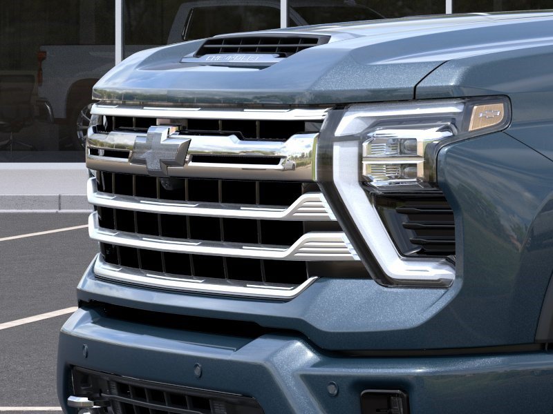 New 2026 Chevrolet Silverado 2500 High Country w/ LPO, Dark Essentials Package AWD/4WD image 13