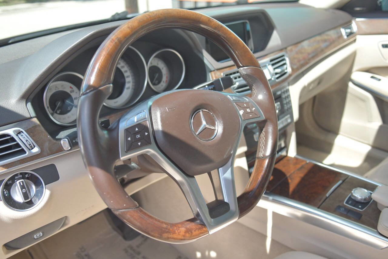 Used 2014 Mercedes-Benz E 350 Sedan w/ Premium 1 Package image 17