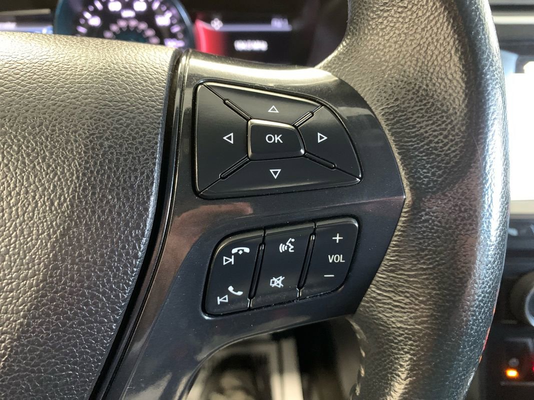 Used 2017 Ford Explorer XLT w/ Equipment Group 202A AWD/4WD image 39