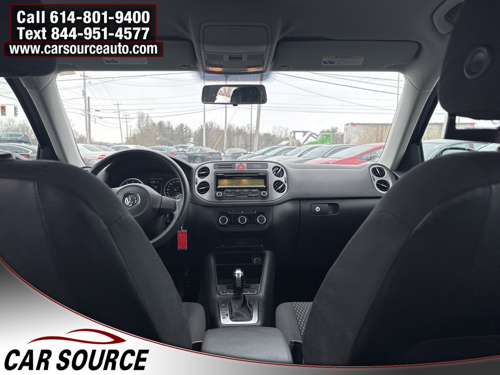 Used 2011 Volkswagen Tiguan S image 11
