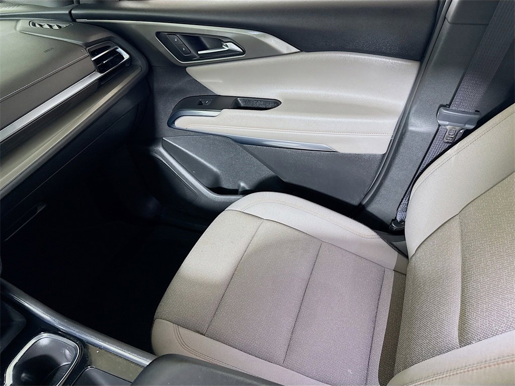 Certified 2025 Chevrolet Traverse LT image 21