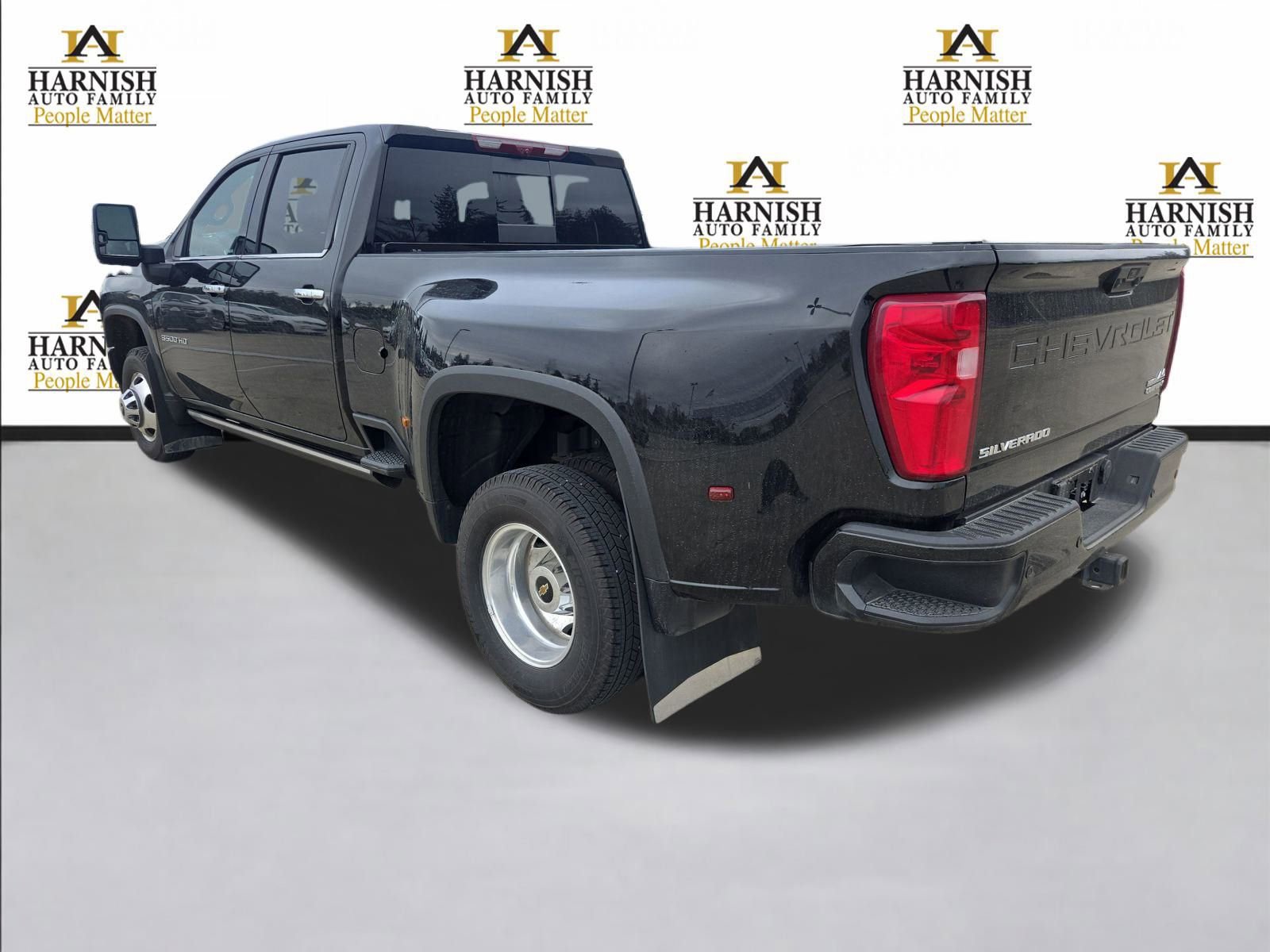 Used 2023 Chevrolet Silverado 3500 High Country image 3