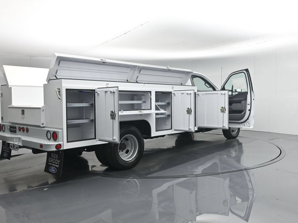New 2026 Ford F350 XL w/ XL Chrome Package RWD image 34