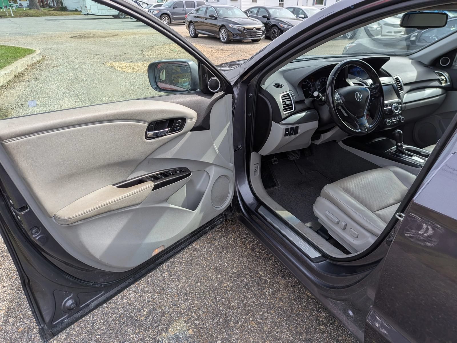Used 2017 Acura RDX w/ Technology Package AWD/4WD image 20