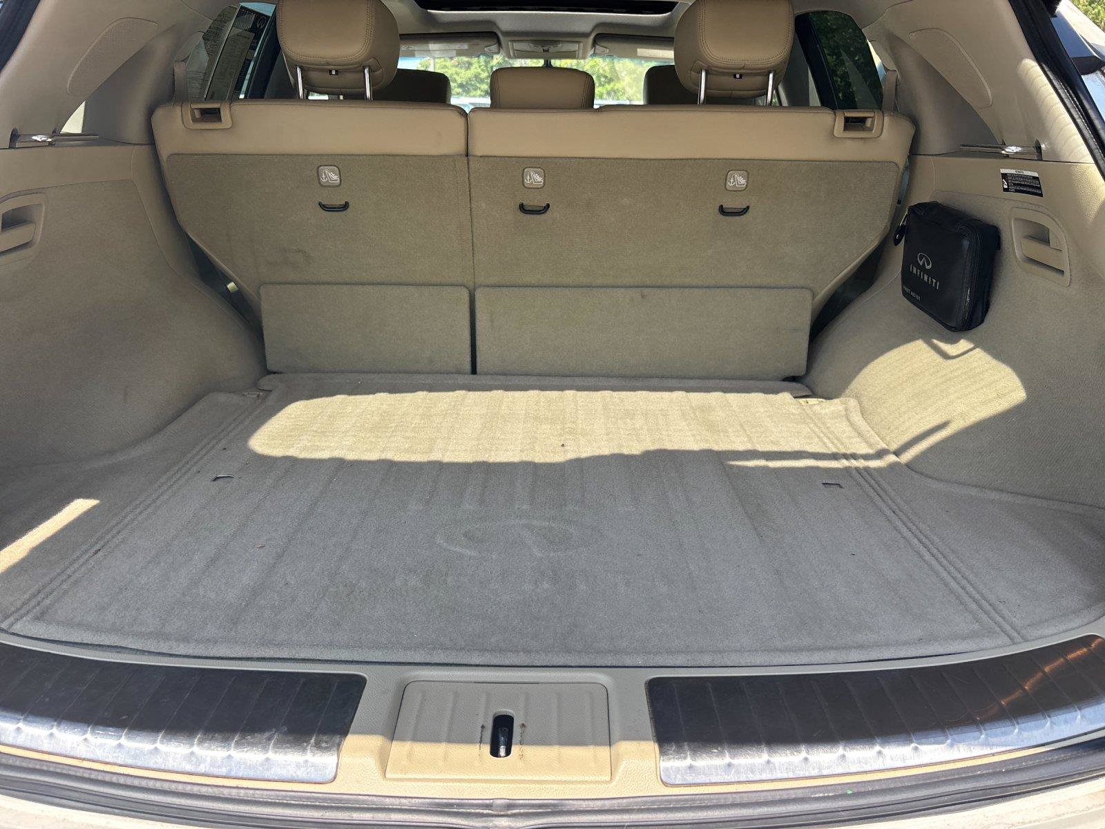 Used 2013 INFINITI FX37 AWD w/ Premium Pkg image 36