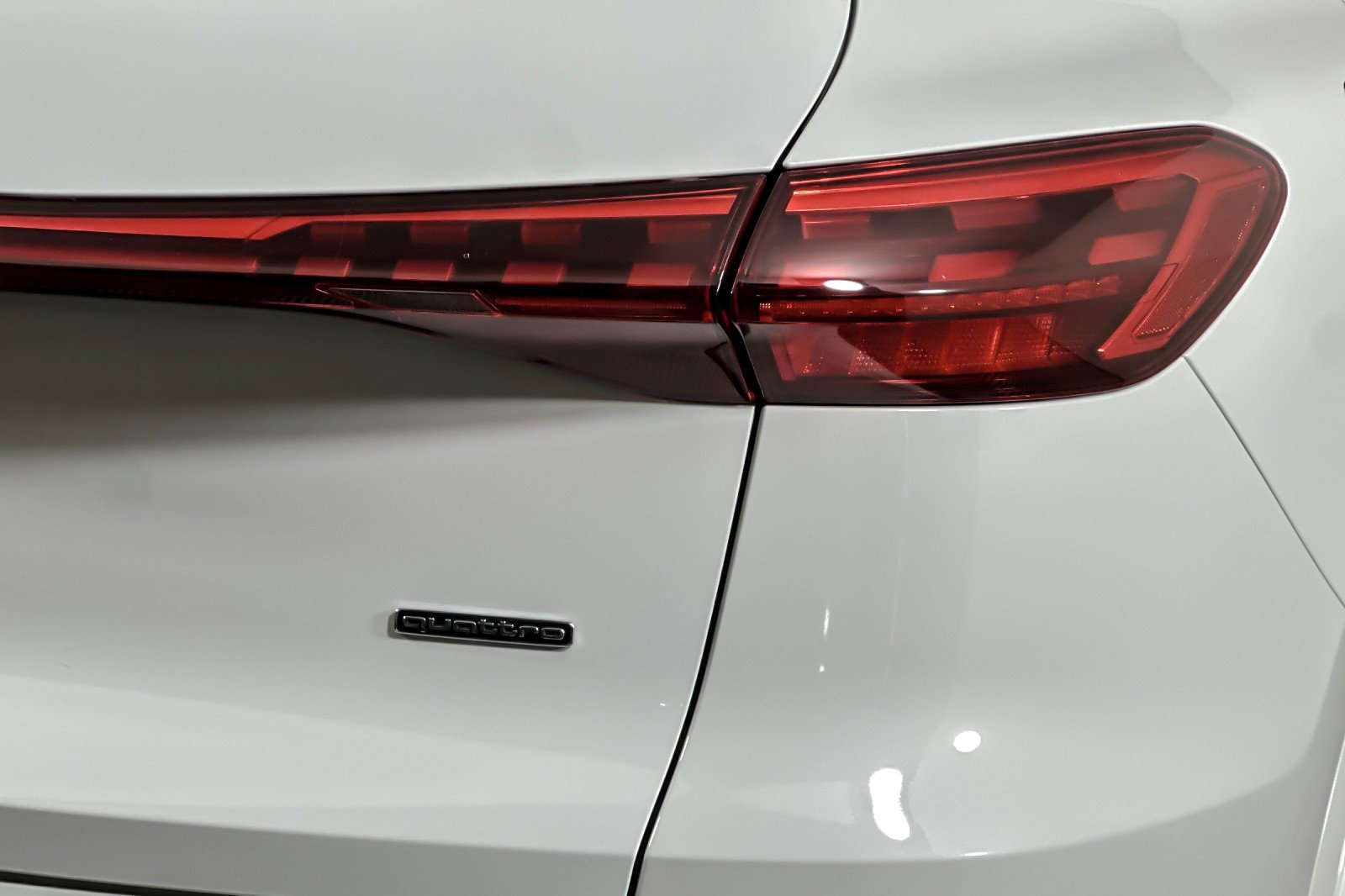 Used 2025 Audi Q5 Premium w/ Convenience Package AWD/4WD image 26