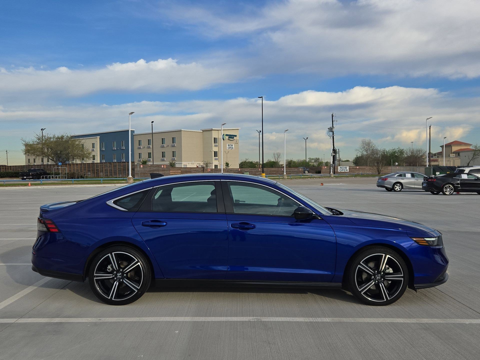 Certified 2025 Honda Accord Sport image 2