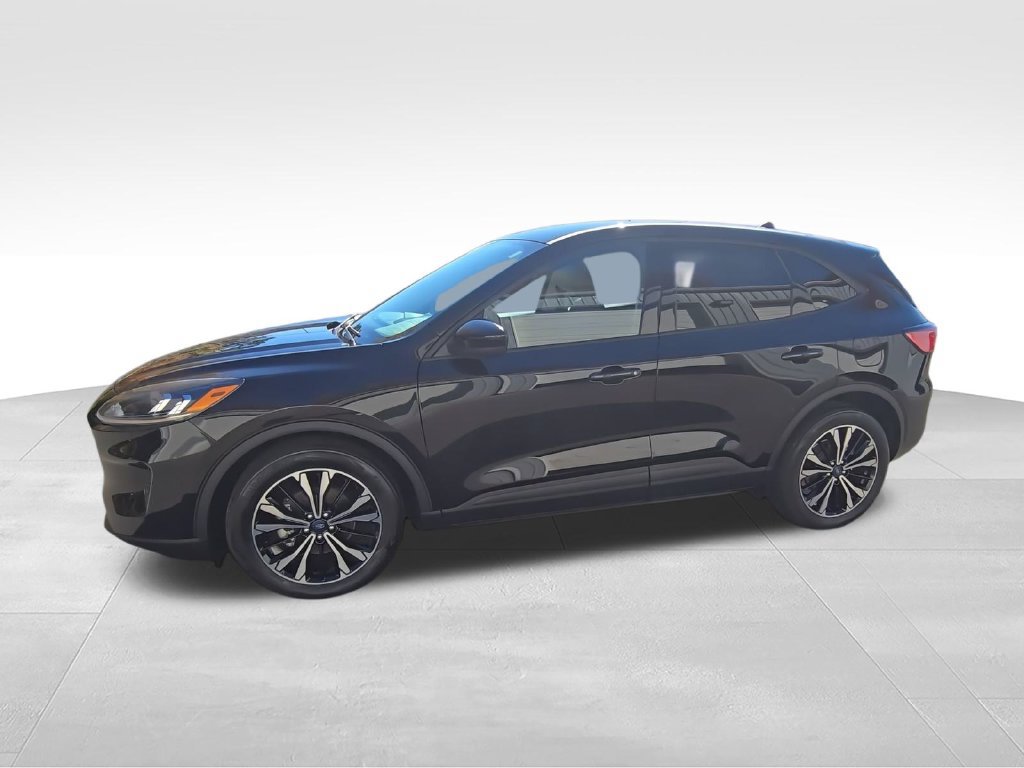 Used 2021 Ford Escape SE w/ SE Sport Appearance Package FWD image 4