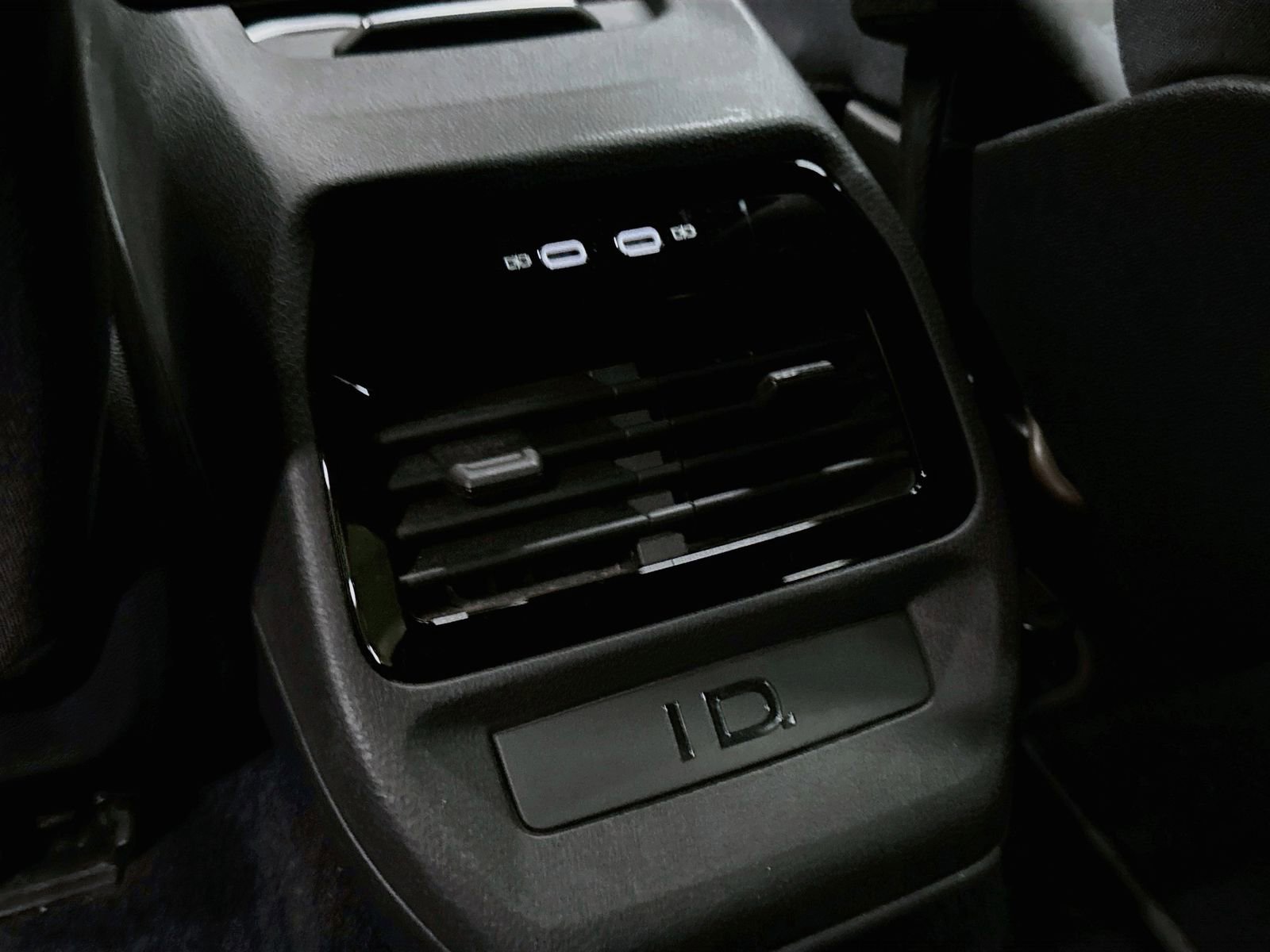 Used 2021 Volkswagen ID.4 Pro AWD/4WD image 25