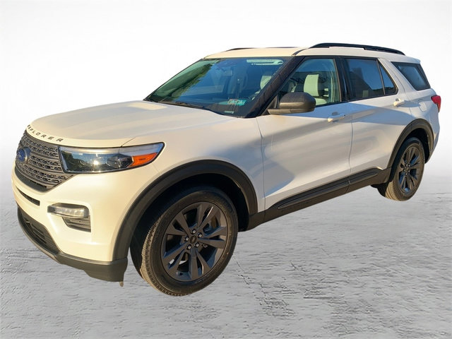 Used 2021 Ford Explorer XLT w/ Equipment Group 202A AWD/4WD image 6