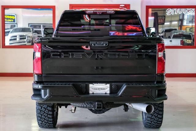 Used 2022 Chevrolet Silverado 3500 High Country w/ Technology Package AWD/4WD image 11