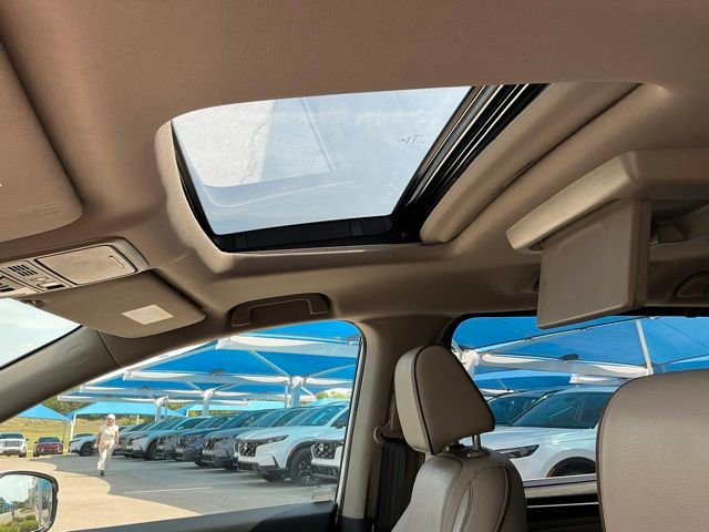 Used 2023 Honda Odyssey Elite image 13
