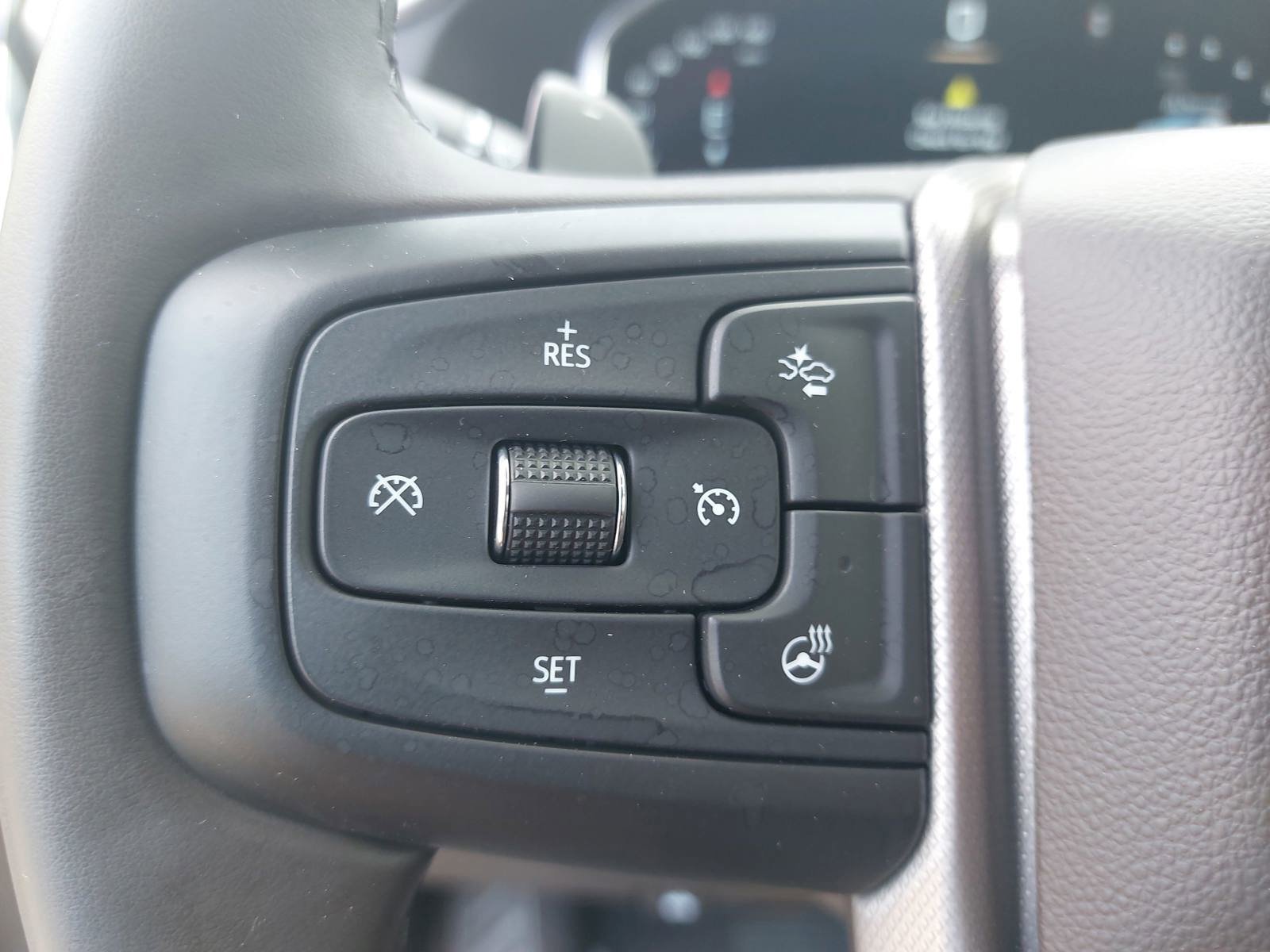 Used 2025 GMC Sierra 1500 Denali w/ Technology Package AWD/4WD image 18