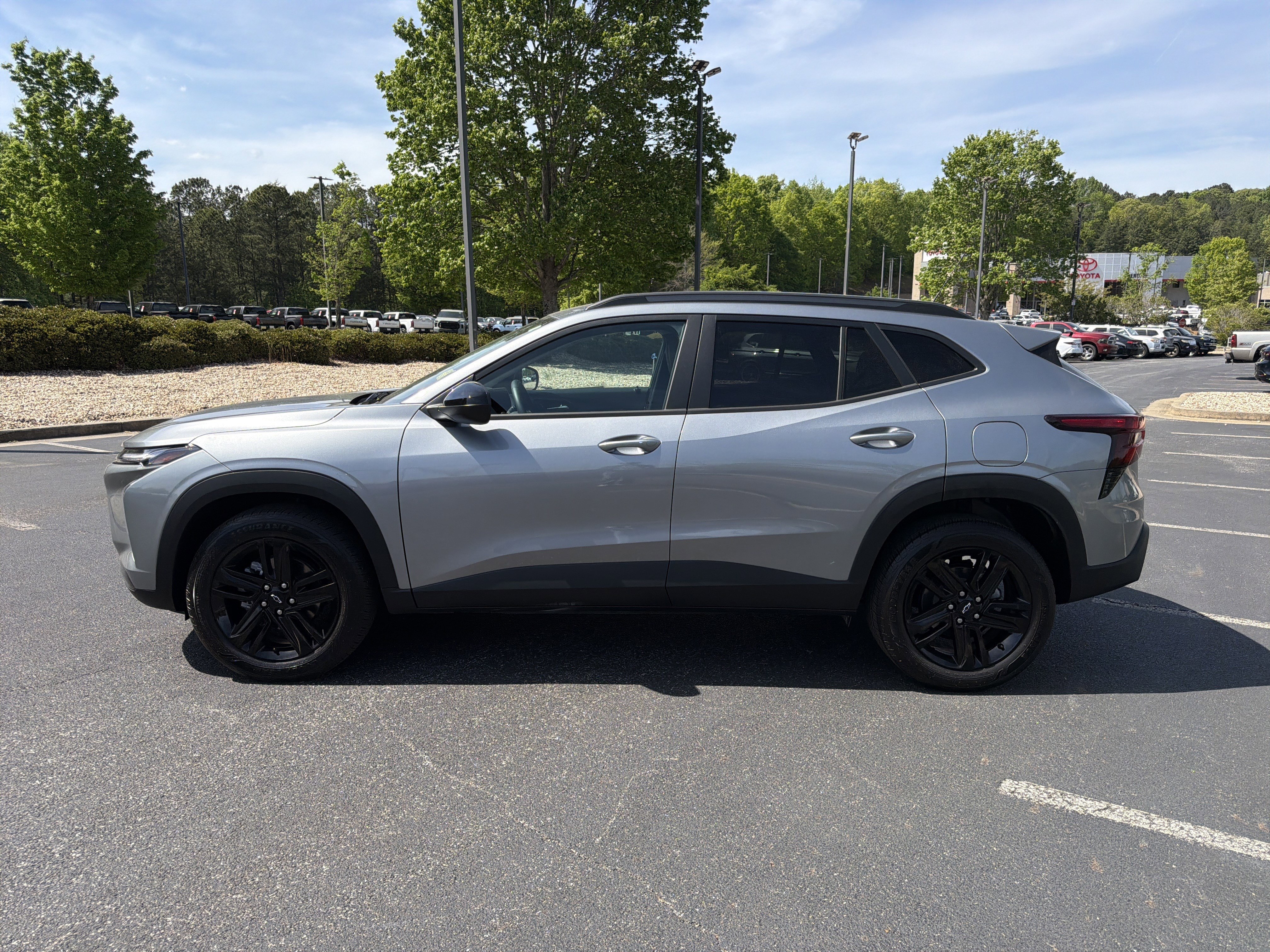 Used 2025 Chevrolet Trax ACTIV w/ Driver Confidence Package FWD image 8