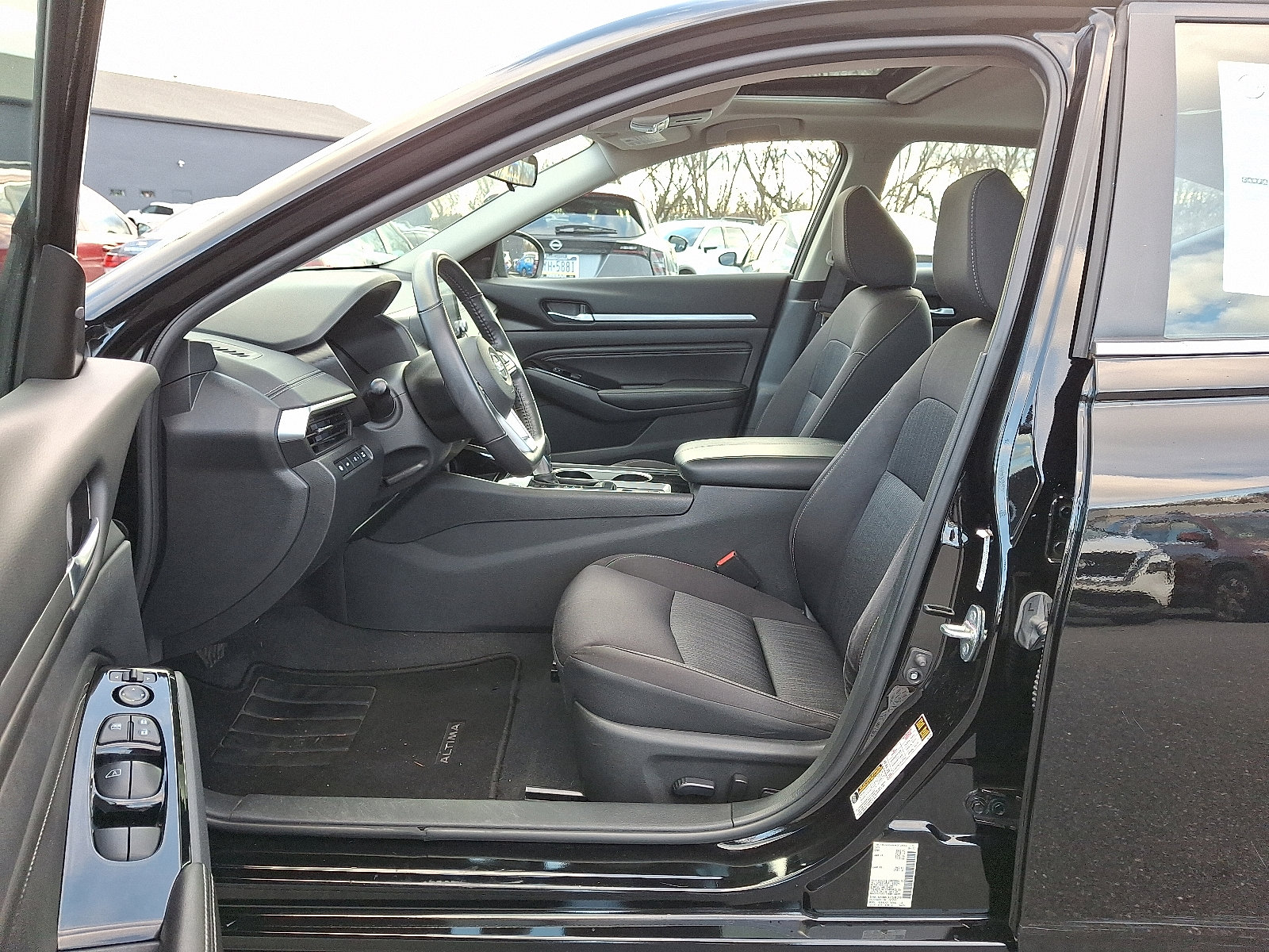 Certified 2022 Nissan Altima 2.5 SV w/ SV Premium Package image 22