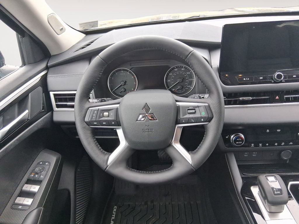 New 2026 Mitsubishi Outlander SE AWD/4WD image 12