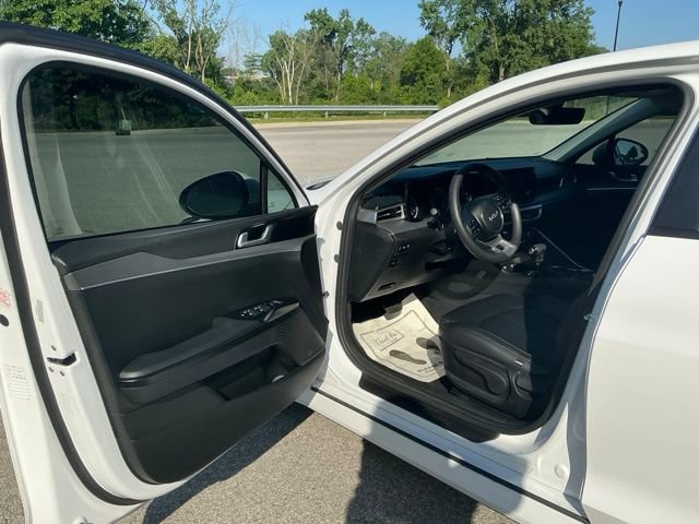 Used 2023 Kia K5 LXS FWD image 15
