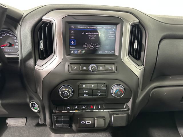 Used 2024 Chevrolet Silverado 1500 Custom image 21