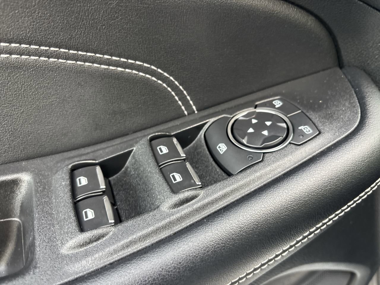 Used 2022 Ford Edge Titanium w/ Equipment Group 301A image 12