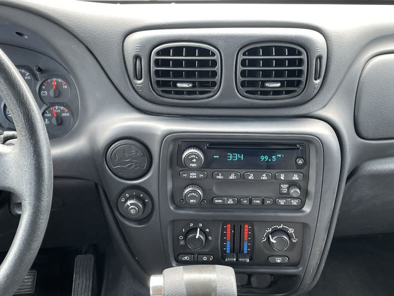 Used 2008 Chevrolet TrailBlazer LT w/ Sun And Sound Package RWD image 13