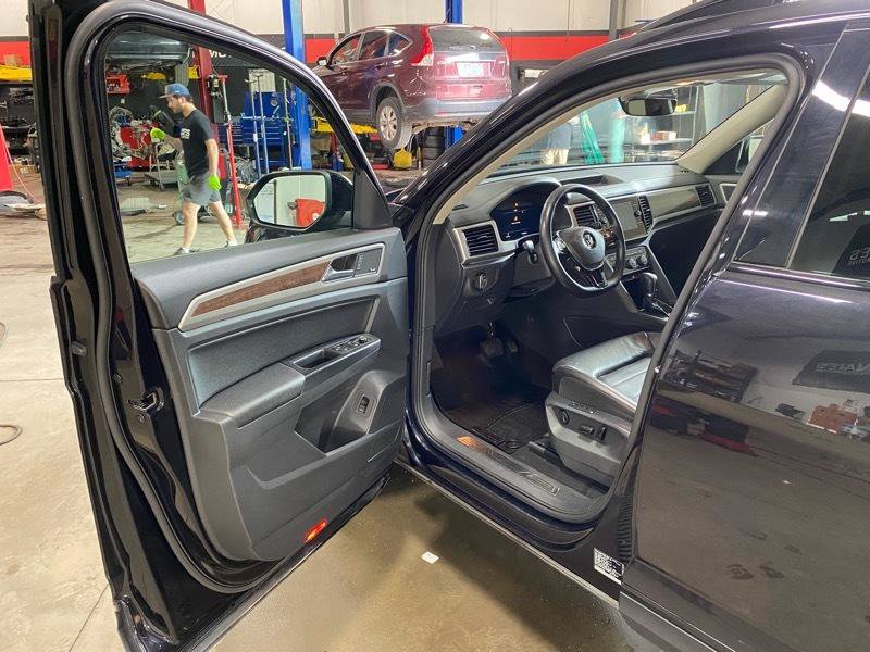 Used 2018 Volkswagen Atlas SEL Premium AWD/4WD image 8