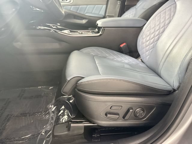 Used 2025 Kia Sorento SX Prestige AWD/4WD image 22