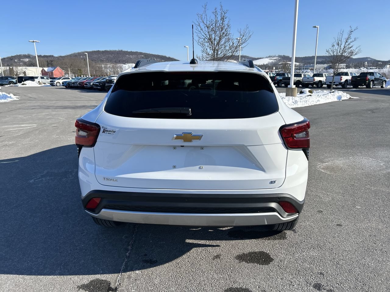 New 2026 Chevrolet Trax LT w/ Driver Confidence Package FWD image 6