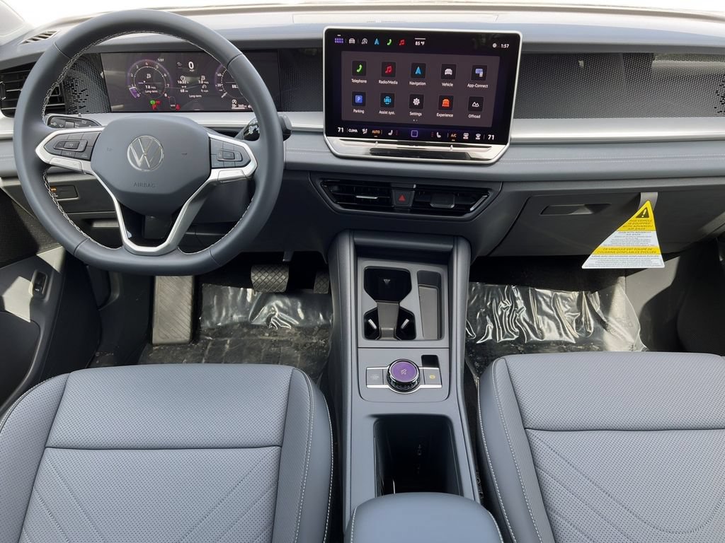 New 2025 Volkswagen Tiguan SE AWD/4WD image 5