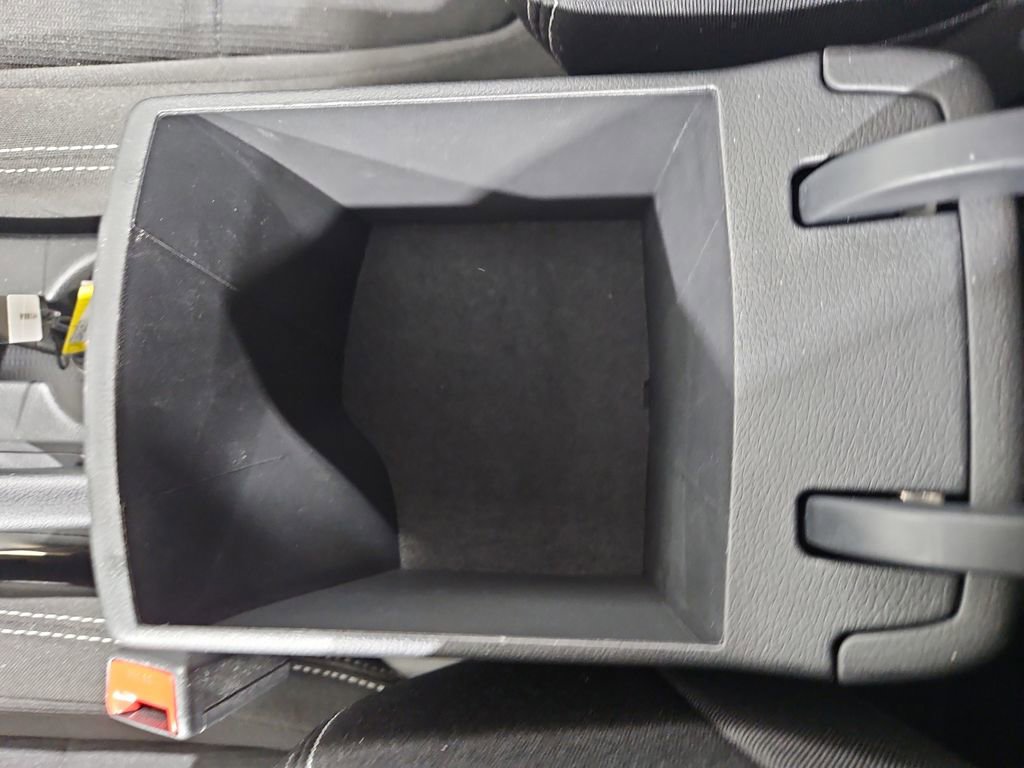 Certified 2023 Hyundai Venue SEL FWD image 25