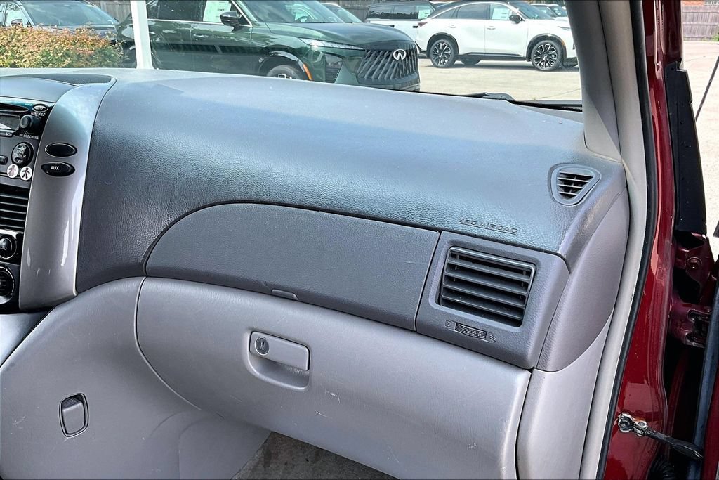 Used 2008 Toyota Sienna LE FWD image 26