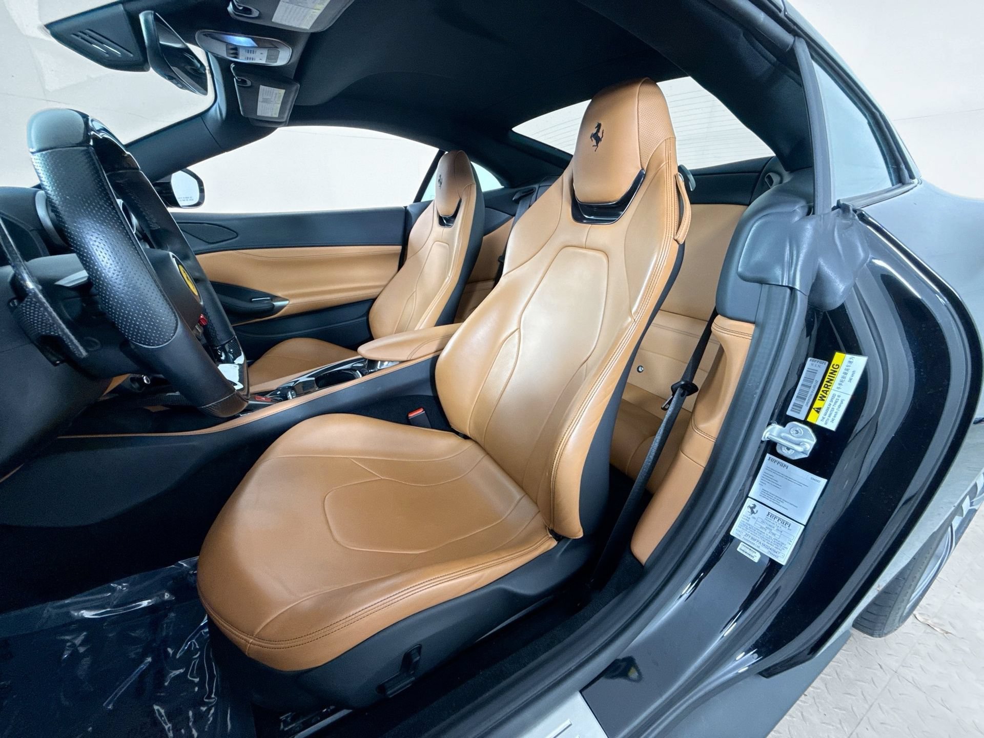 Certified 2019 Ferrari Portofino RWD image 9