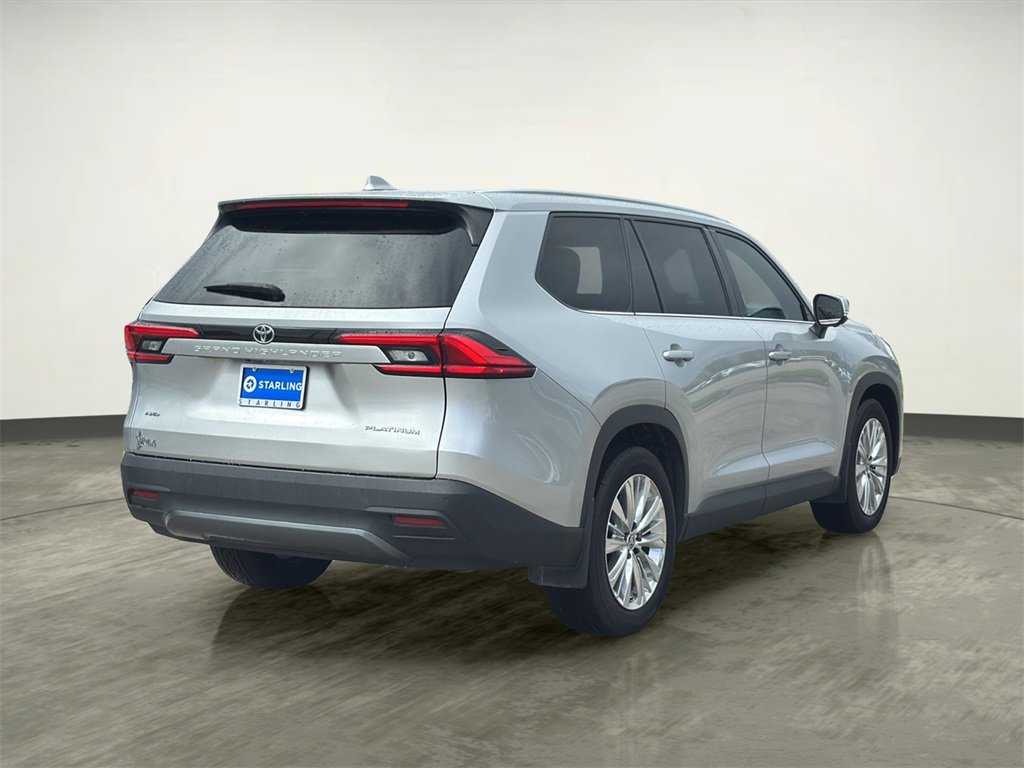 Used 2024 Toyota Grand Highlander XLE image 9