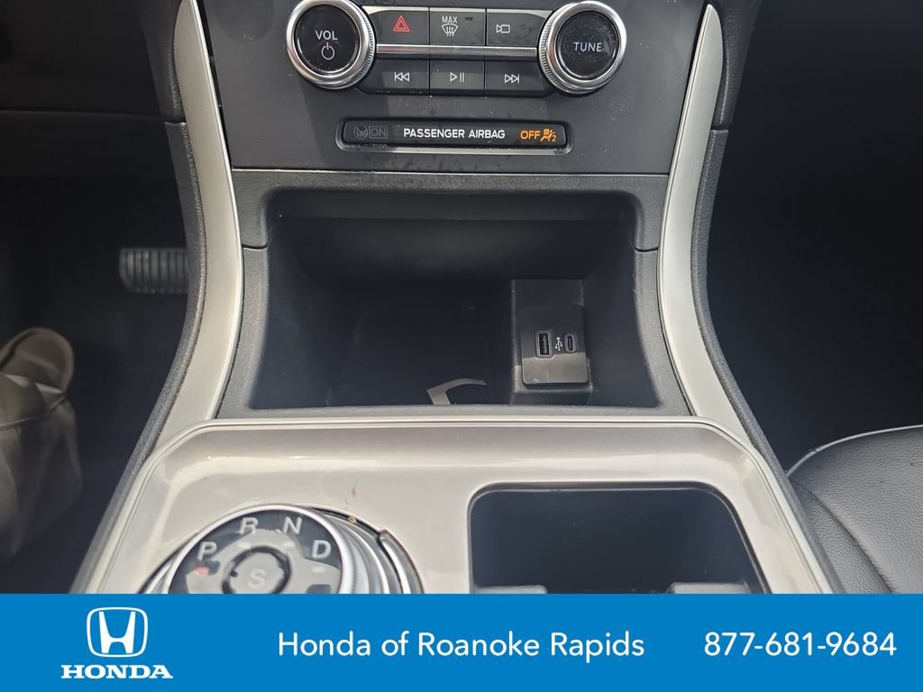 Used 2024 Ford Edge SEL AWD/4WD image 15