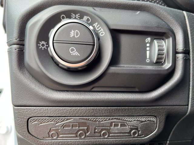 New 2026 Jeep Gladiator Rubicon AWD/4WD image 39