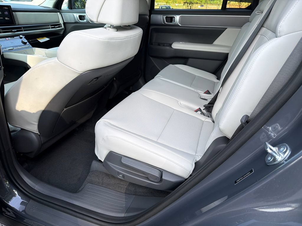 New 2027 Hyundai Santa Fe SEL FWD image 21