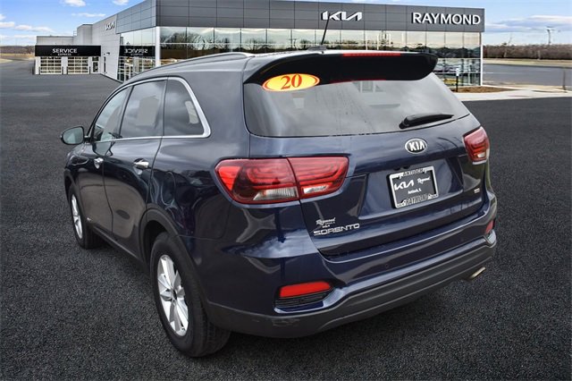 Used 2020 Kia Sorento LX w/ LX I4 Convenience Package image 5