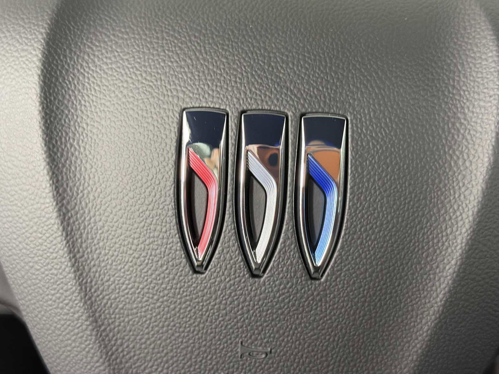 New 2026 Buick Envista Avenir image 23