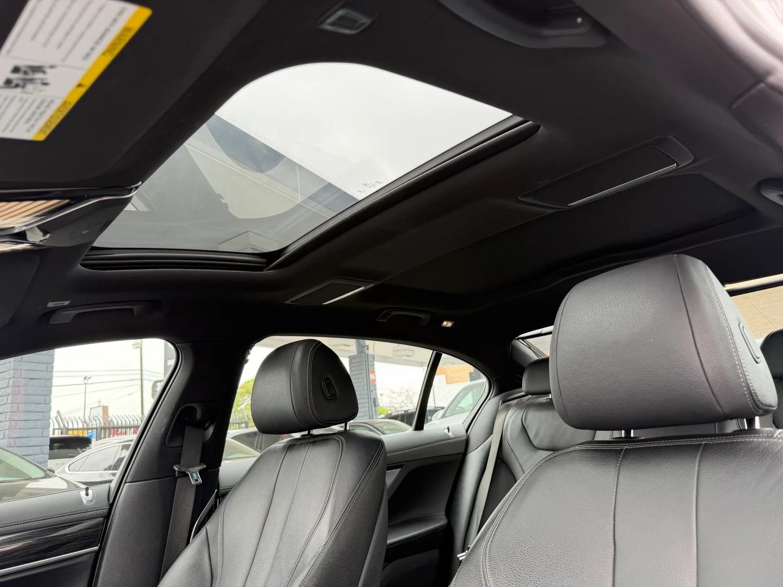 Used 2018 BMW 740i RWD image 36