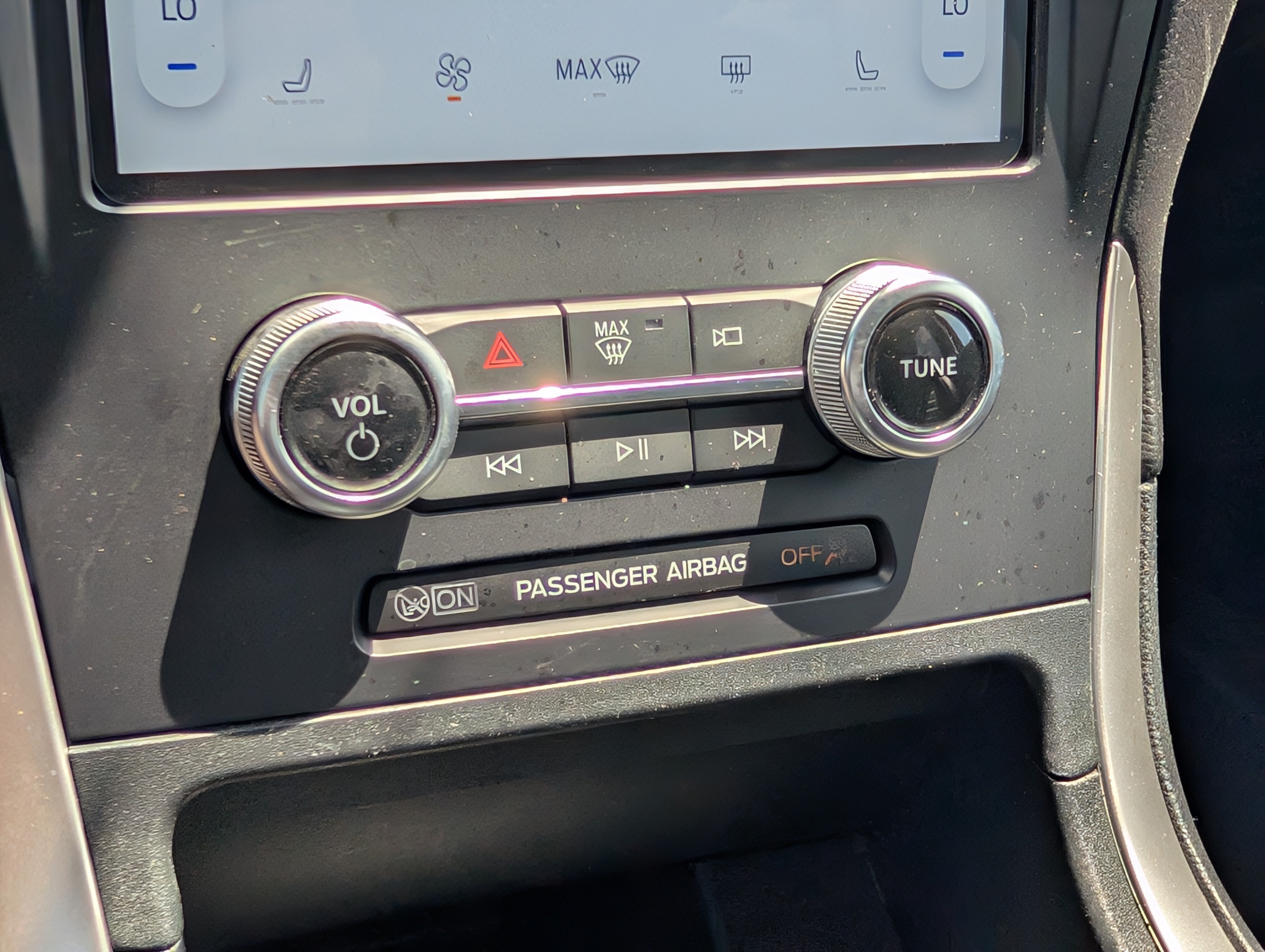Used 2024 Ford Edge SEL AWD/4WD image 27