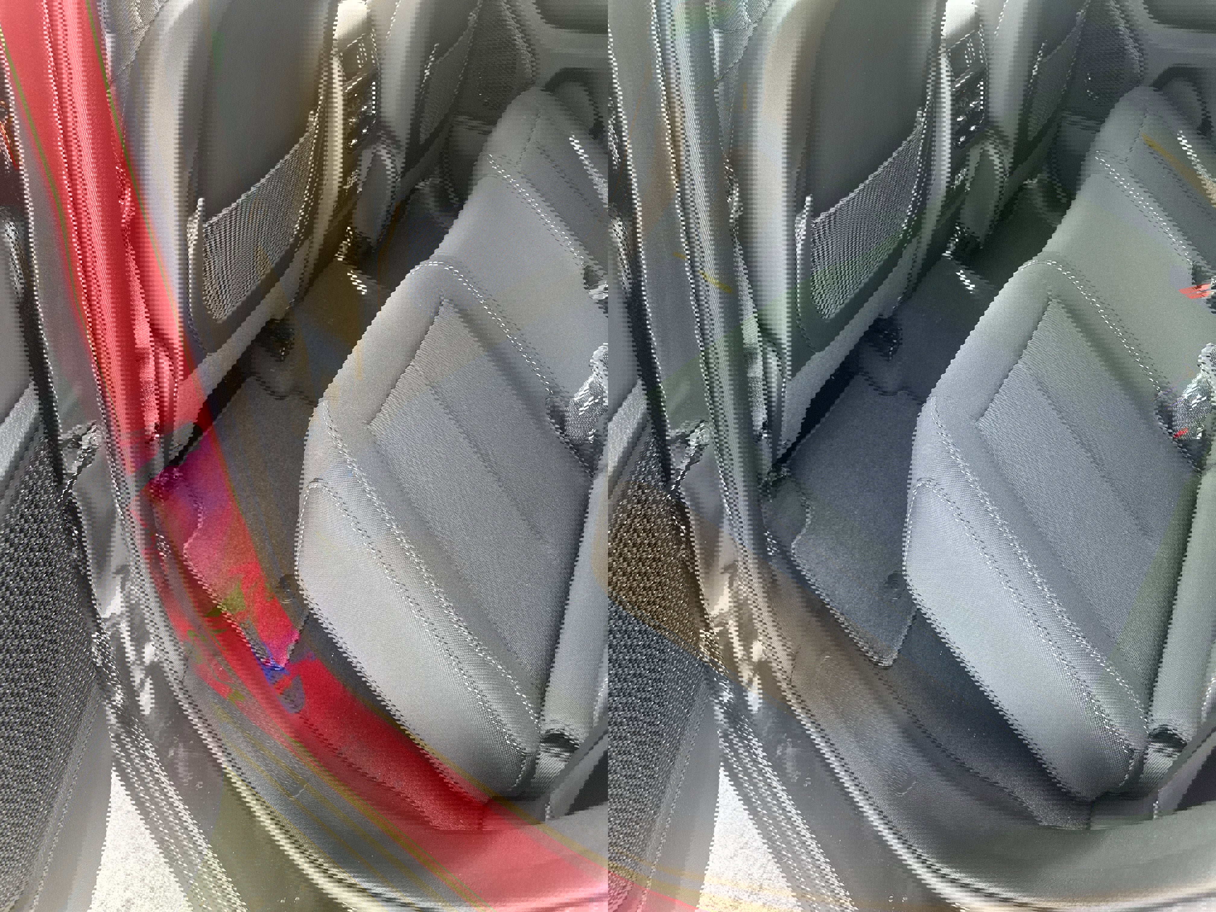 New 2025 Jeep Grand Cherokee Laredo X w/ Luxury Tech Group I image 17