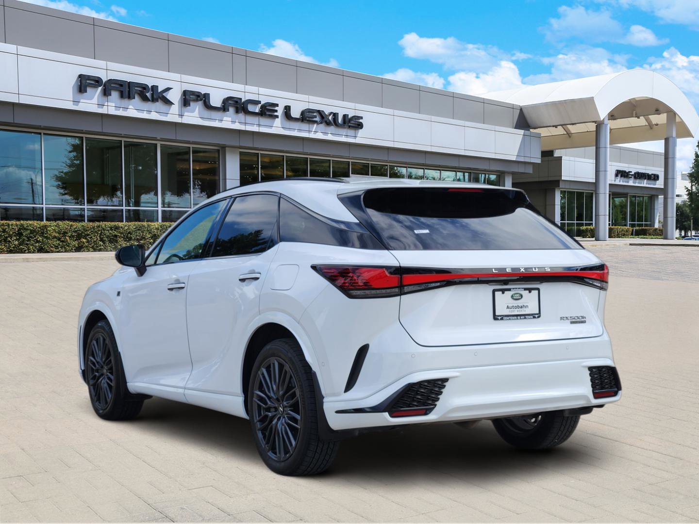 Used 2024 Lexus RX 500h F Sport image 4