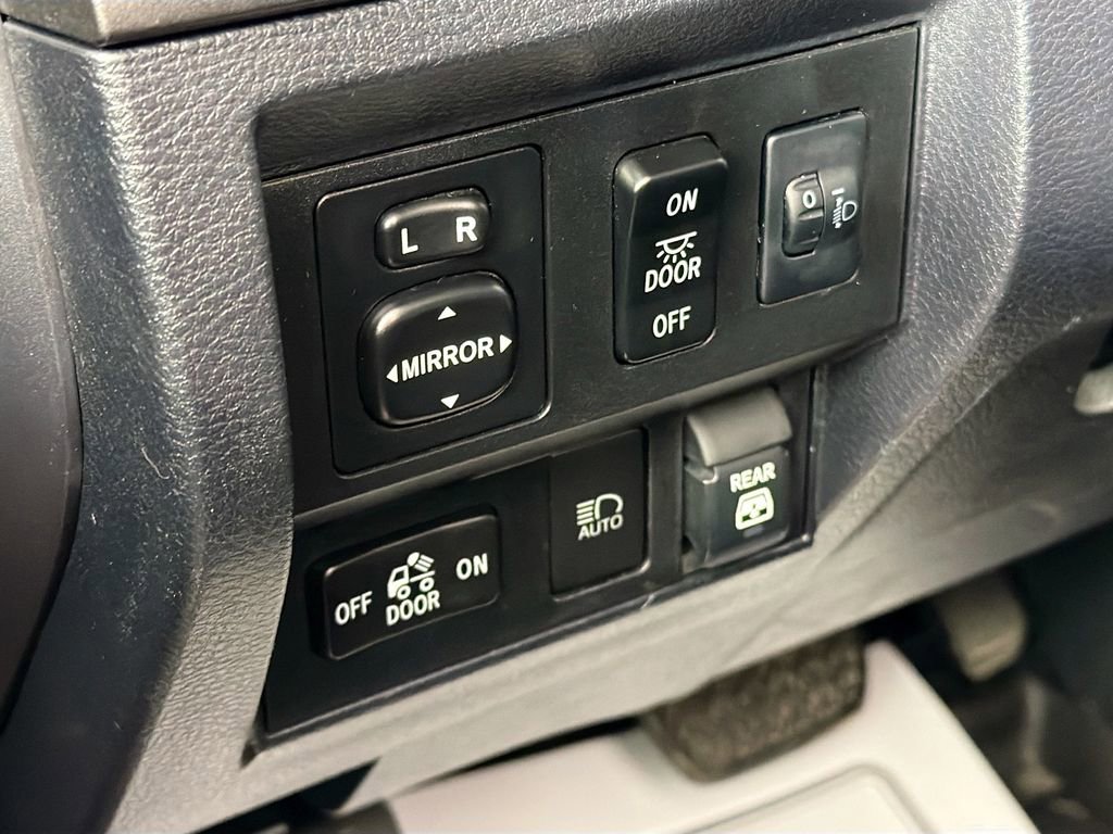 Used 2021 Toyota Tundra SR5 AWD/4WD image 10