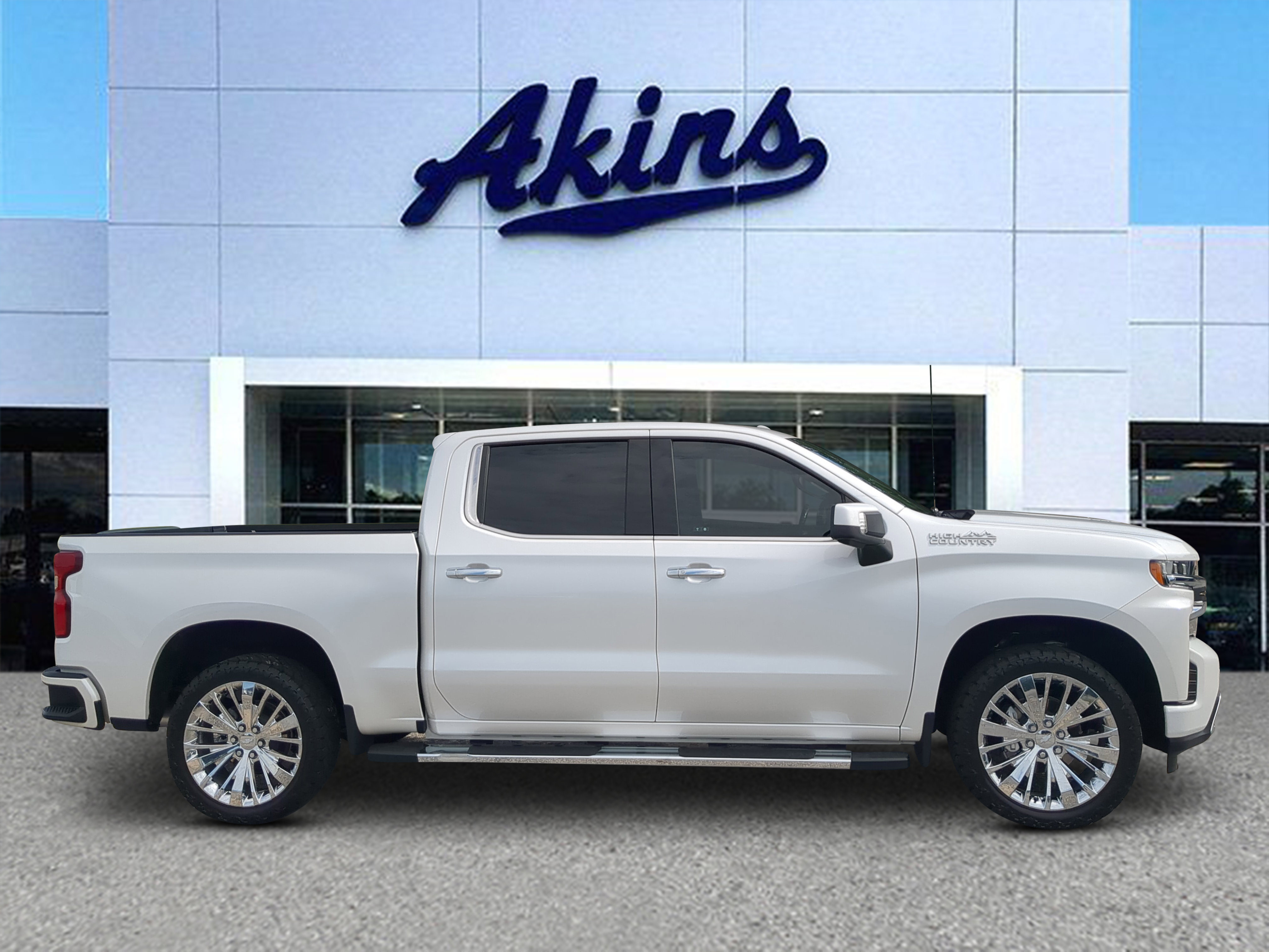 Used 2021 Chevrolet Silverado 1500 High Country w/ Safety Package II AWD/4WD image 1