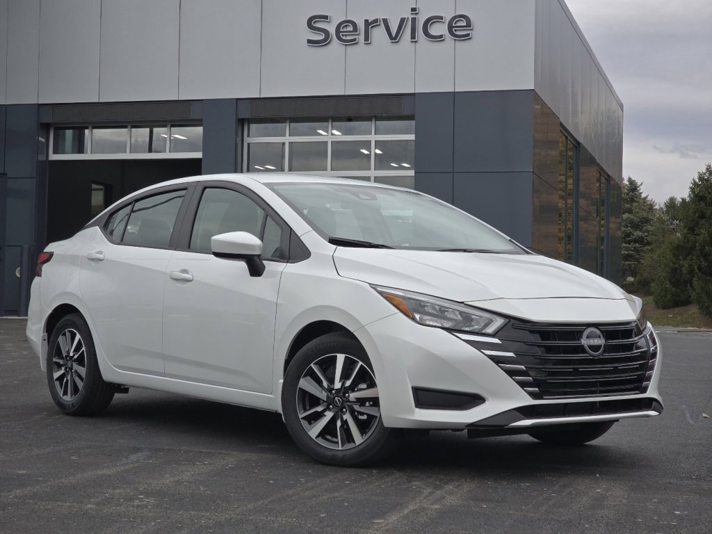 New 2025 Nissan Versa SV w/ Trunk Package