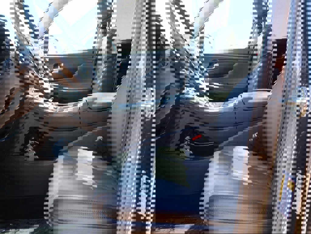 Used 2023 Hyundai Santa Fe SEL w/ Premium Package image 24