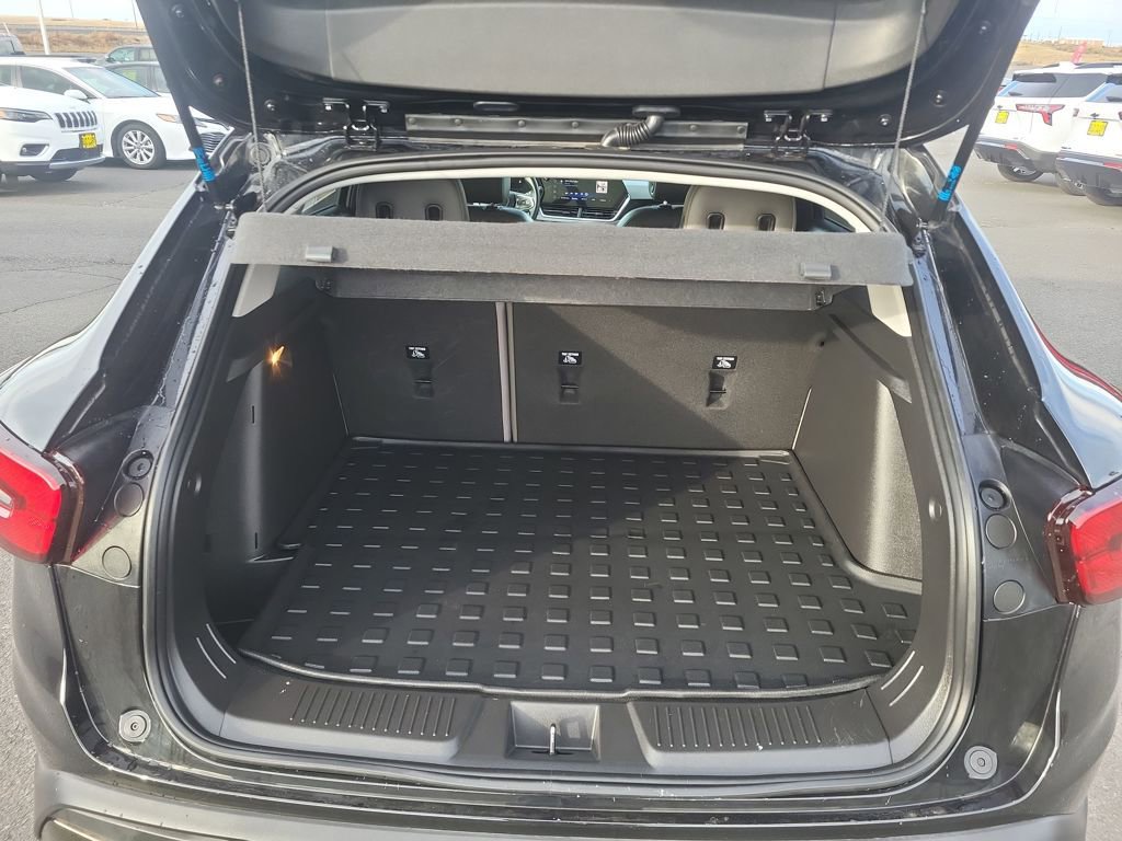 Used 2025 Chevrolet Trax ACTIV image 54