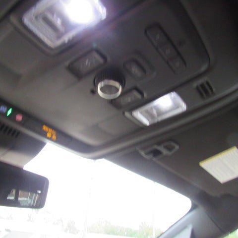 Used 2024 Chevrolet Suburban Premier image 26