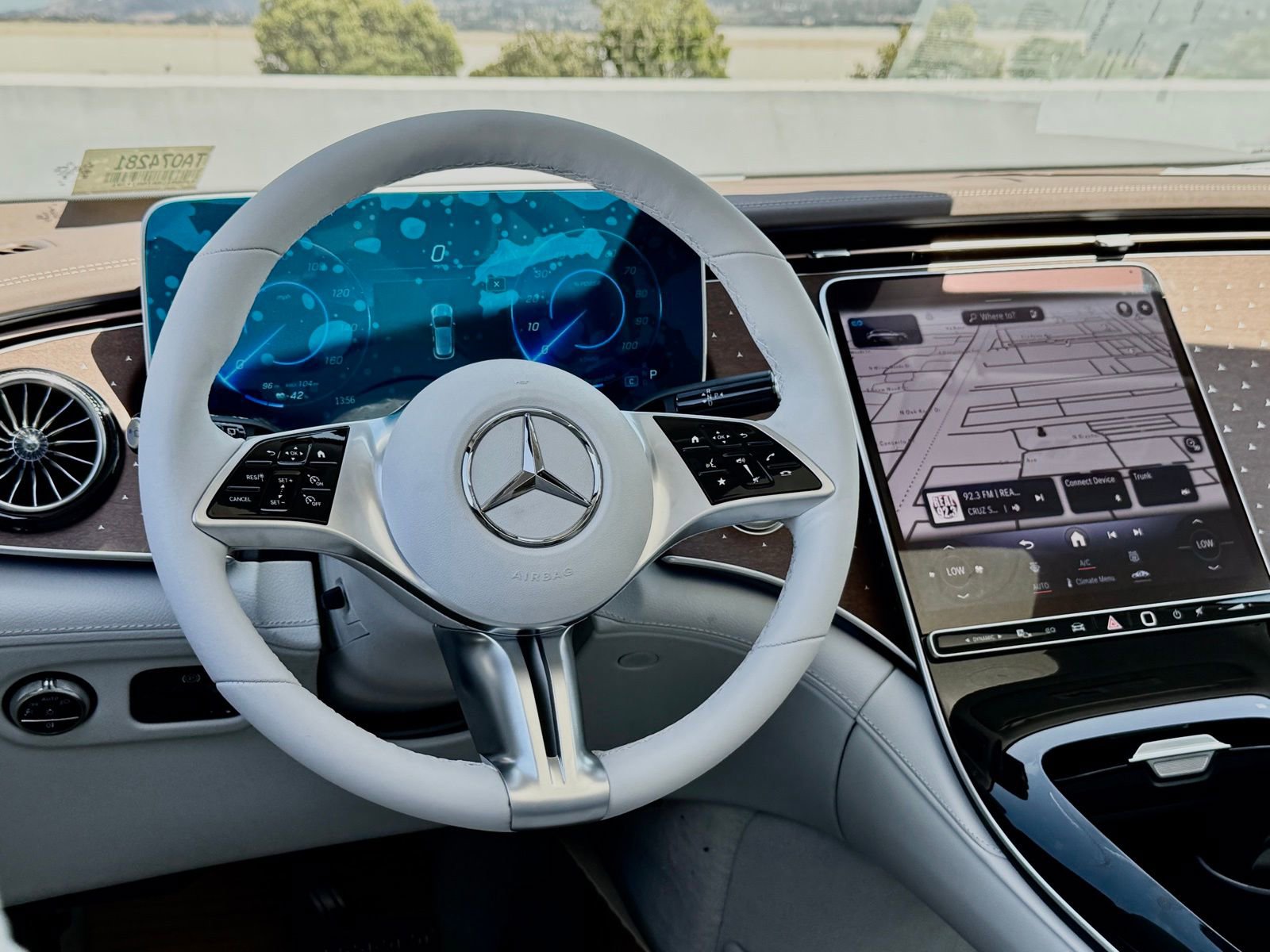 New 2026 Mercedes-Benz EQE 320 4MATIC SUV image 27