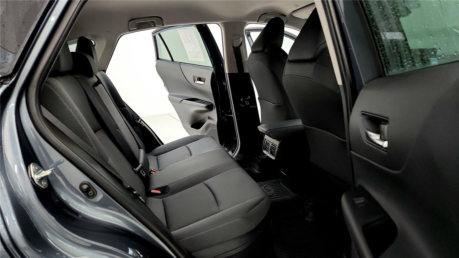 Certified 2023 Toyota Venza LE image 17